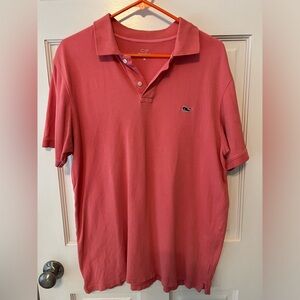 Salmon colored vineyard vines men’s polo